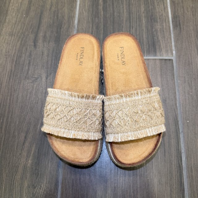 BEIGE 8-2009
